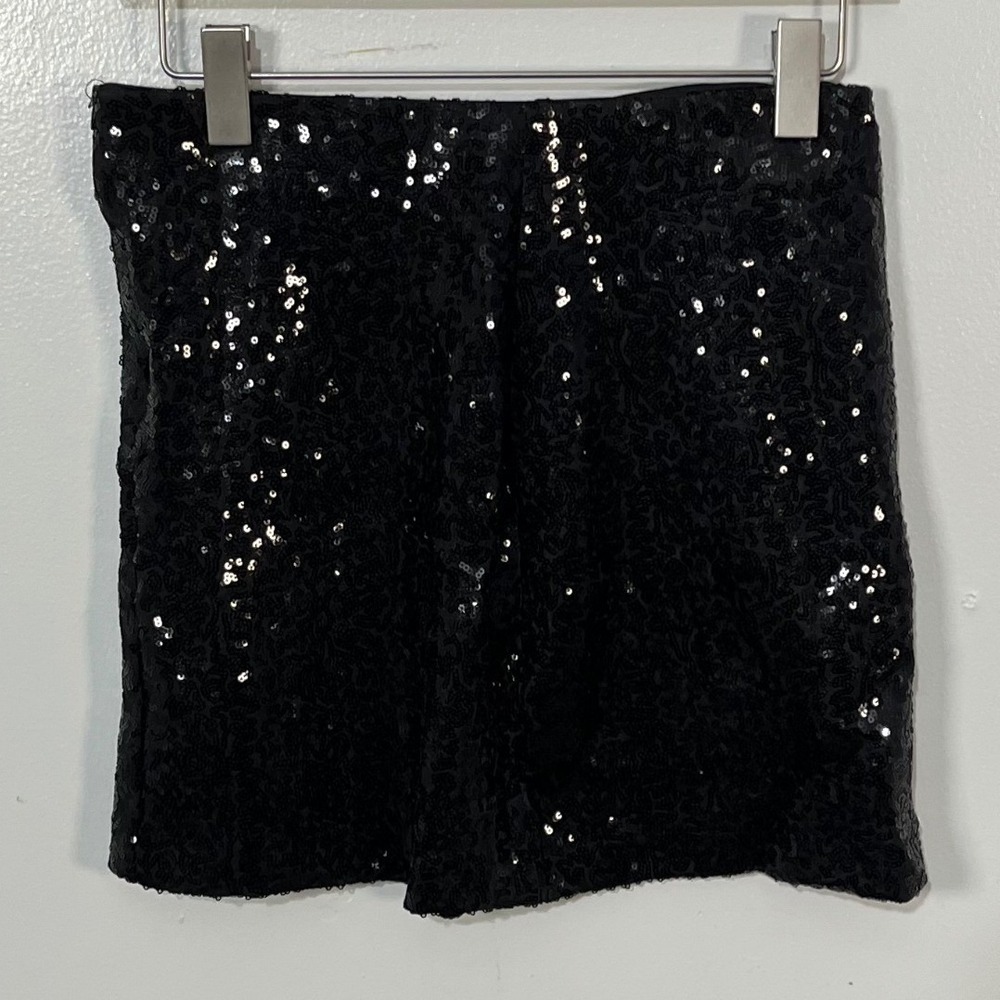 Black Sequin Mini Skirt - Classic Party Style